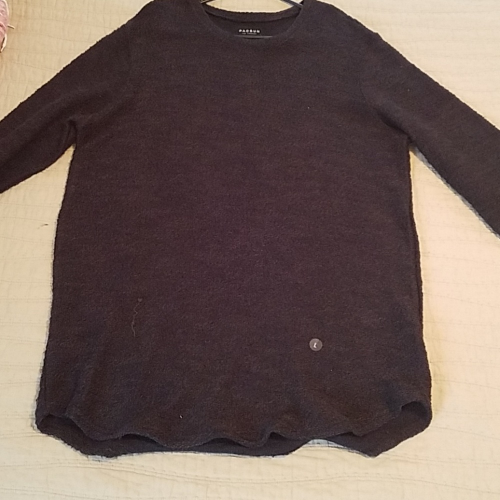 Mens  pullover sweater.